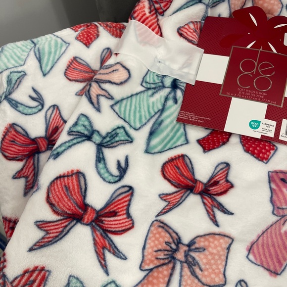 Pink Christmas Bow Ribbons Red Pink Green Plush Blanket 50”x70” NWT Coquette - Picture 2 of 5